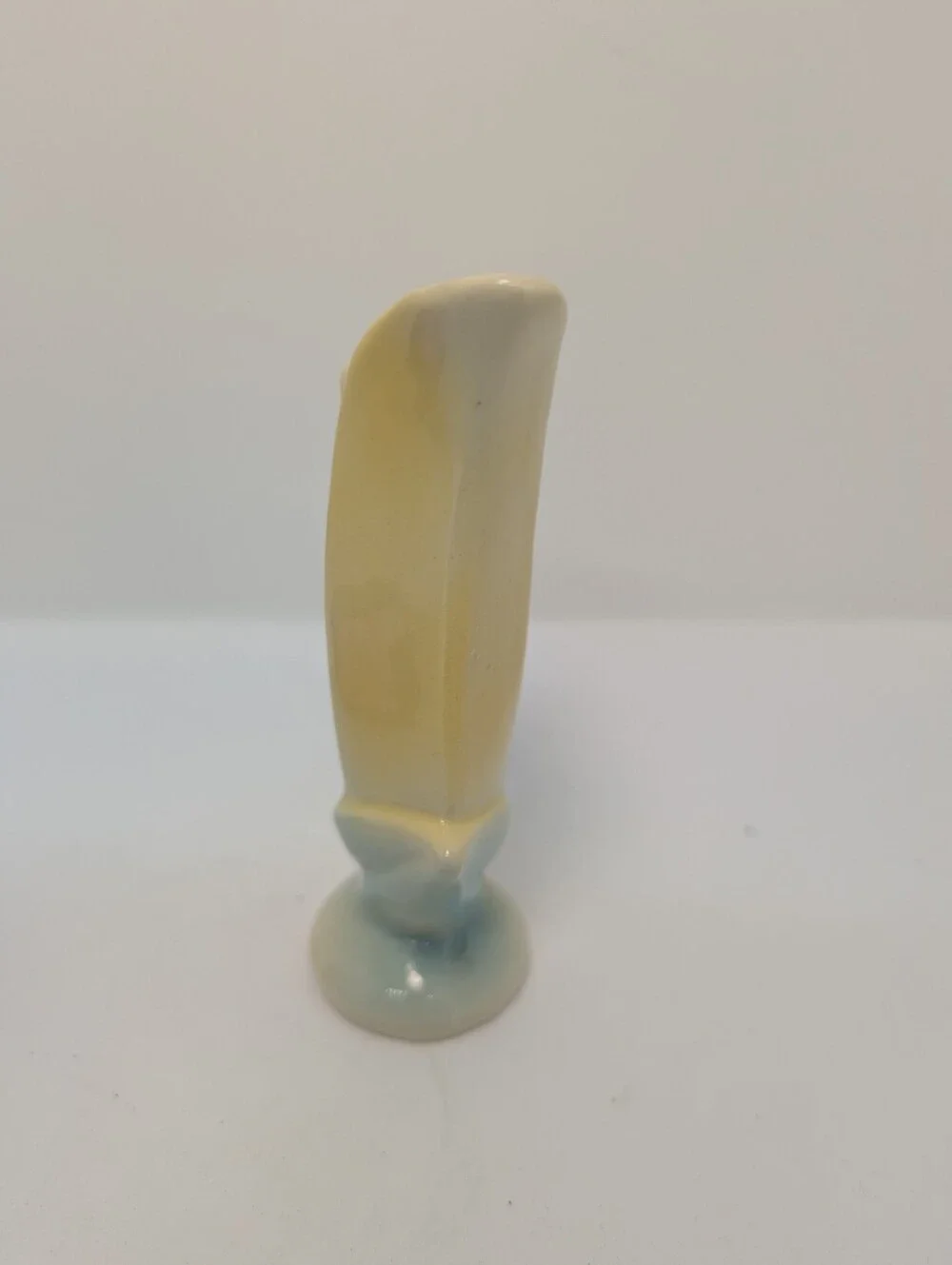 Shawnee Pottery Yellow and Blue Ceramic Bud Vase Art deco design #1125